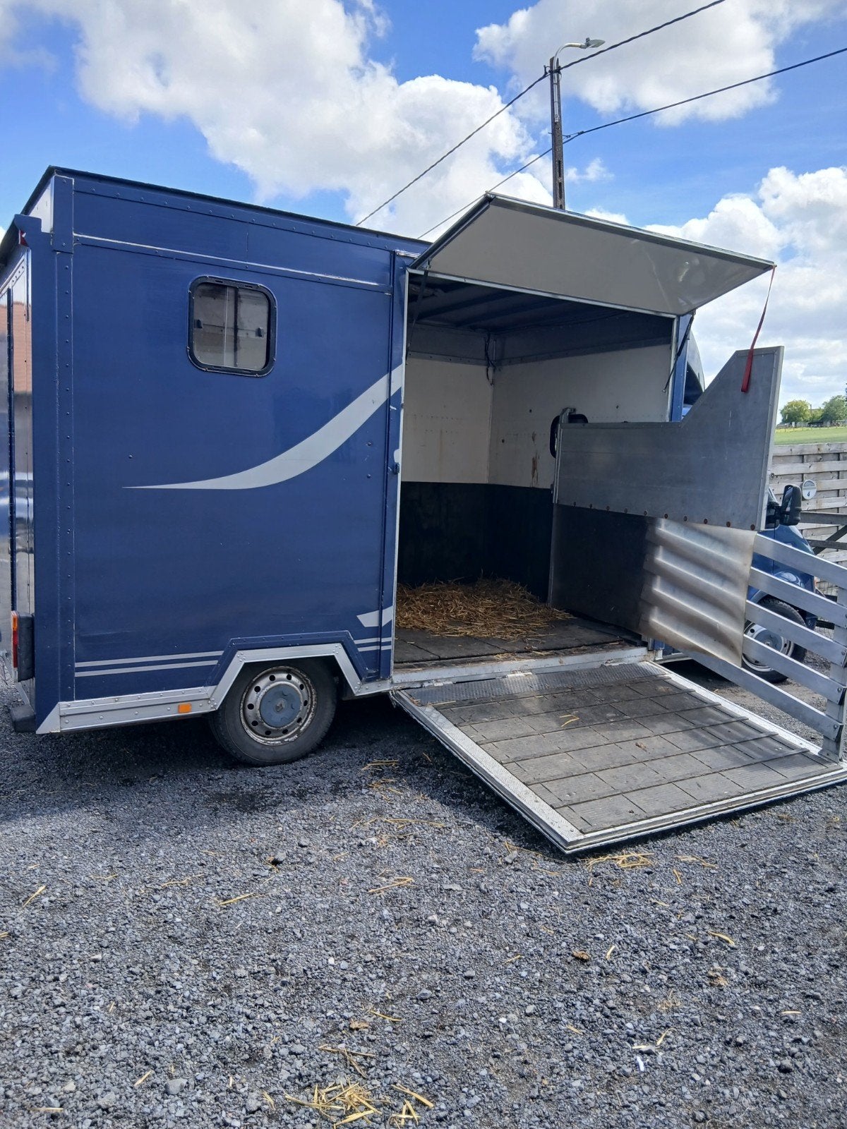 B camionet, Animaux & Accessoires, Chevaux & Poneys | Semi-remorques & Remorques, Enlèvement