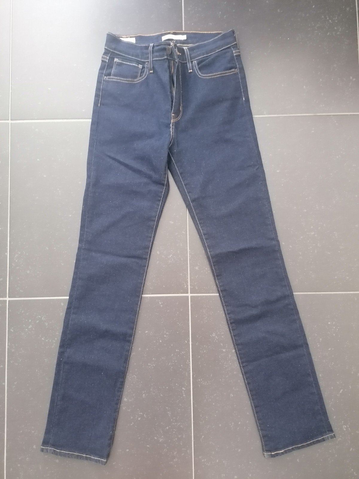 Levi's 724 High rise straight, Ophalen