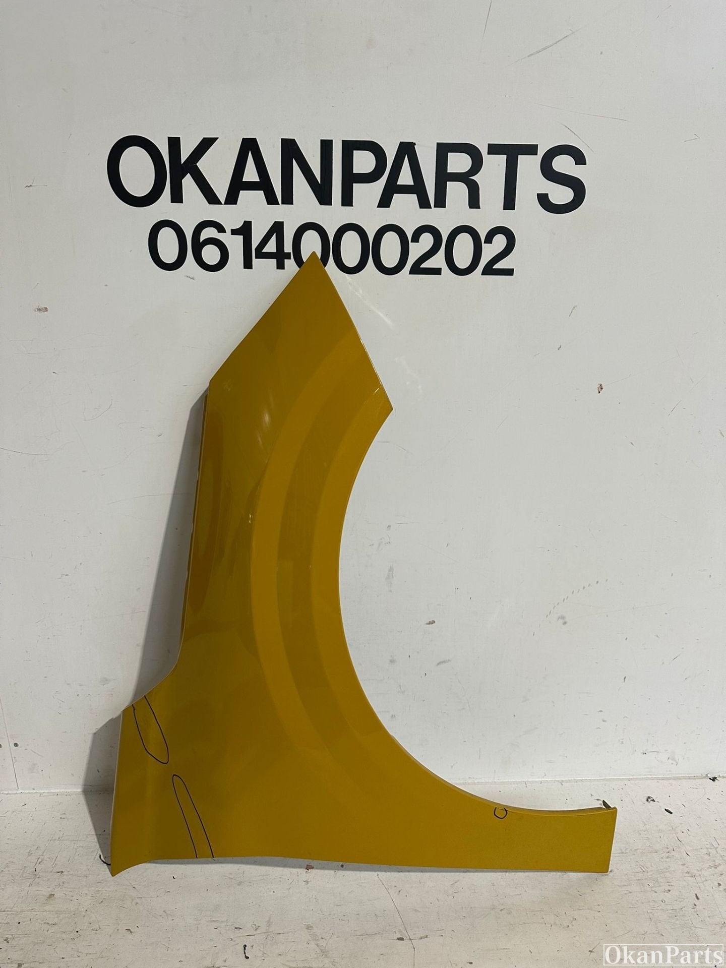 Aile lat rale avant droite Peugeot 208 II, Info@fabrikant.eu, Fabrikant BV, Fabrikantstraat 1
1000 AA  Amsterdam, NL, Utilisé