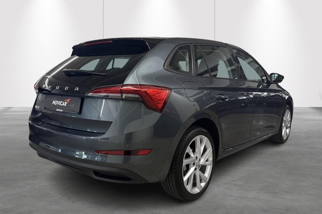 Skoda Scala 1.5 TSI Business Edition - AUTOMAAT - PANO, Scala, 4 cilinders, Overige kleuren, 5 zetels