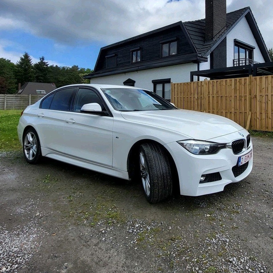 Pack M pour BMW 318i, Autos, Cuir et Alcantara, Achat, Euro 6, Noir