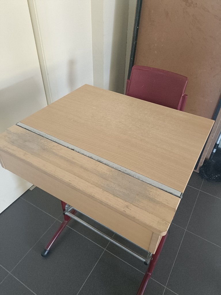 Hoge bank / lessenaar (verstelbaar) + hoge stoel, Divers, Accessoires de bureau, Utilisé, Enlèvement
