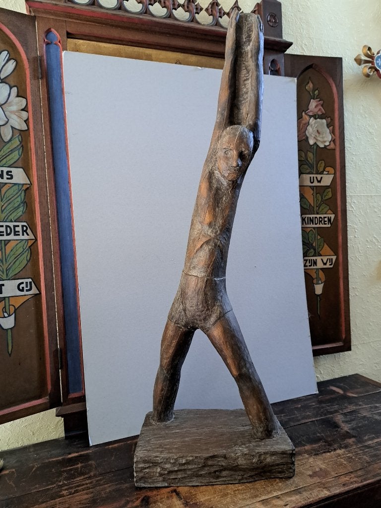 Houten Houtsnijwerk gesigneerde sculptuur van Man met Kind, Ophalen, Houtsnijwerk, Brutalistisch, Hout