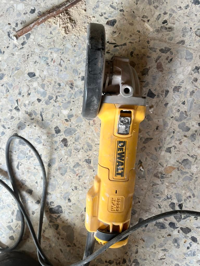 Dewalt, Ophalen, Zo goed als nieuw