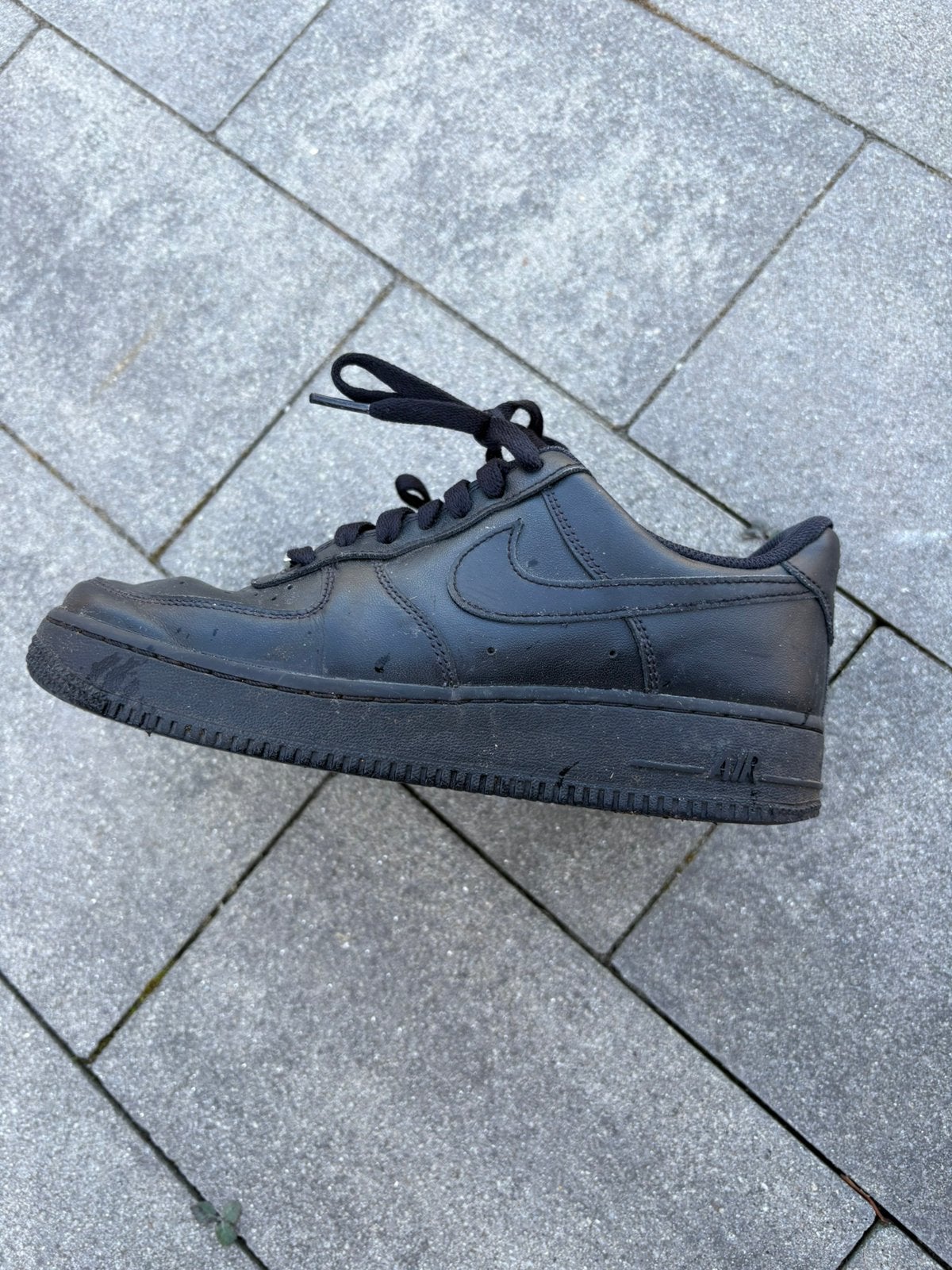 Nike Air Force 1, Comme neuf, Baskets, Noir, Envoi