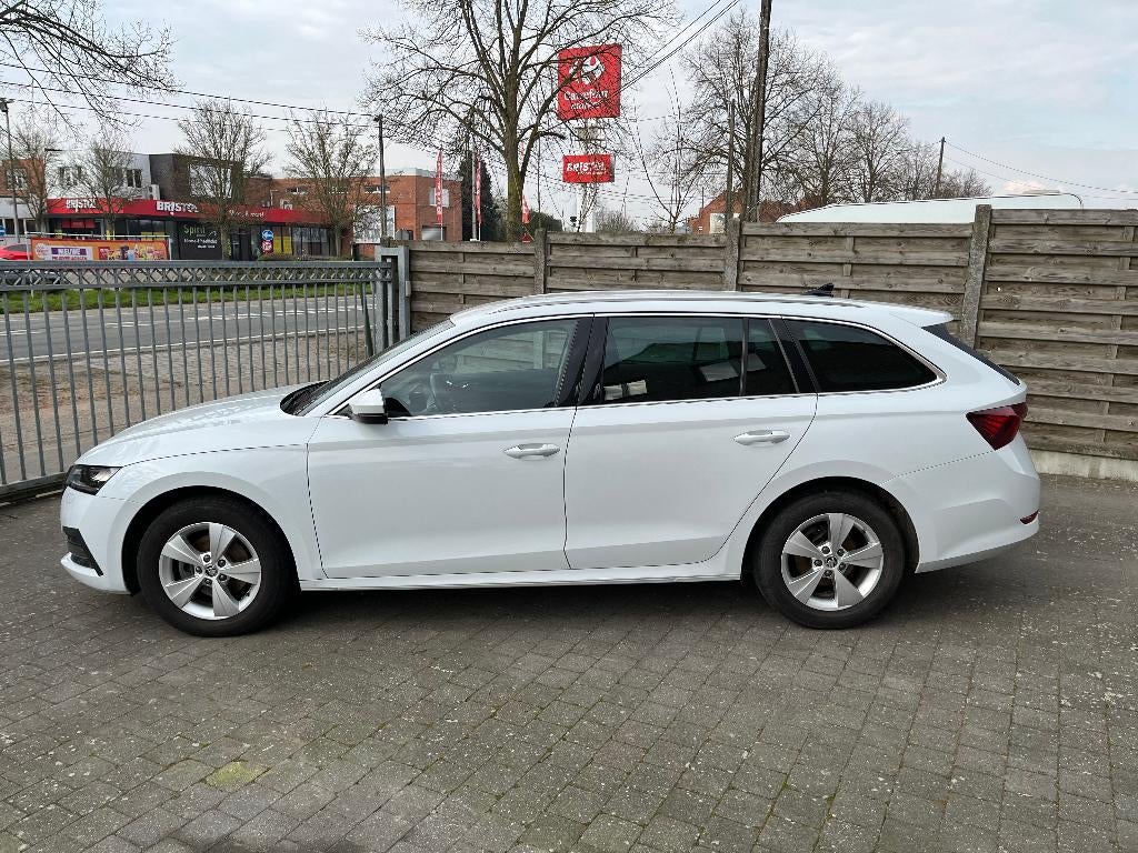 Skoda Octavia Combi Clever 2.0TDI 150pk DSG 10-2022 96dkm, Autos, Skoda, Essai à domicile, Entreprise, Entretenue par le concessionnaire