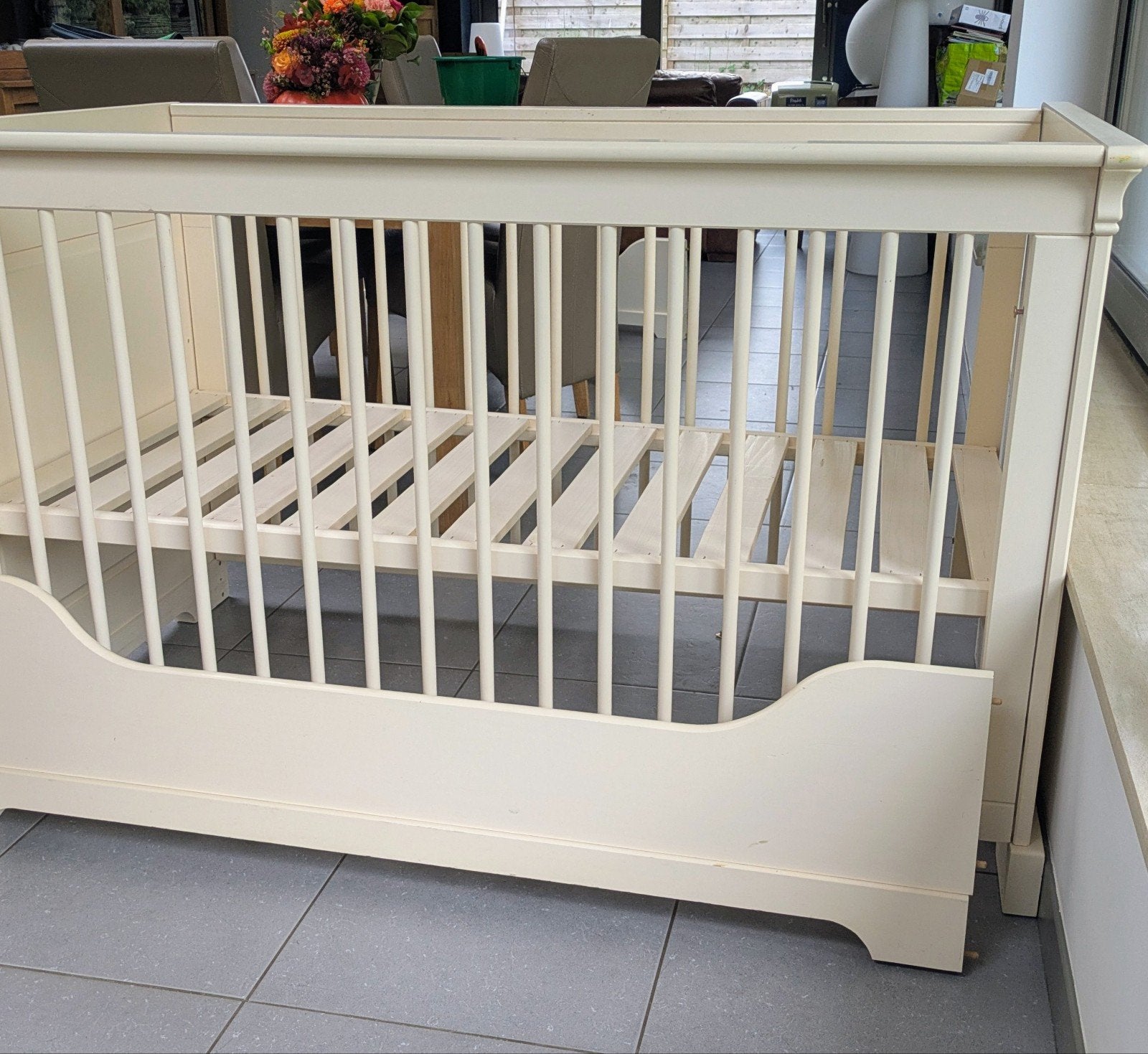 prachtige volle lichtbeige baby/kinderkamer, Ophalen, Zo goed als nieuw