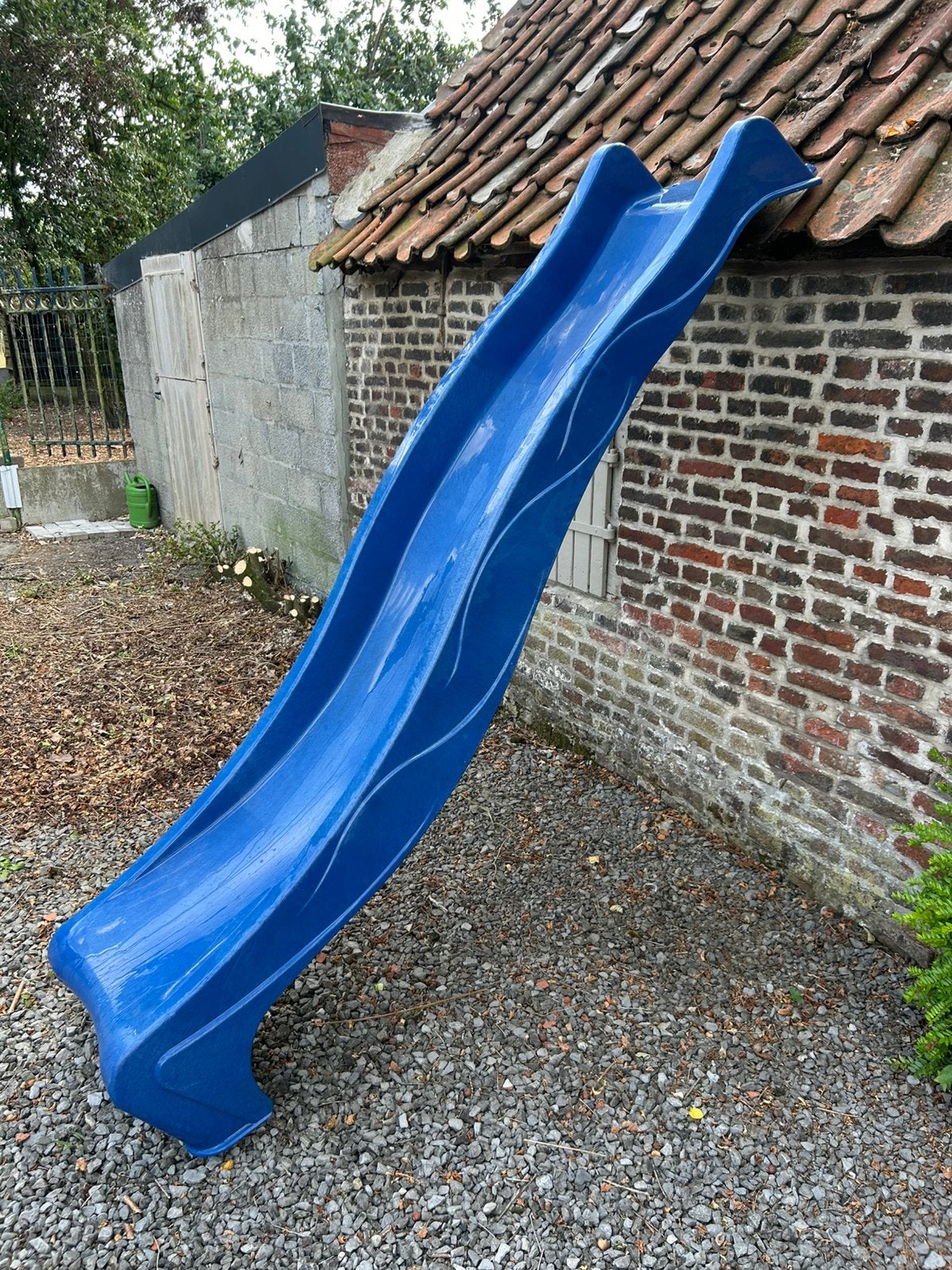 Grand toboggan en parfait état 20€, Enfants & Bébés, Jouets | Extérieur | Aires de jeux, Enlèvement, Comme neuf, Toboggan