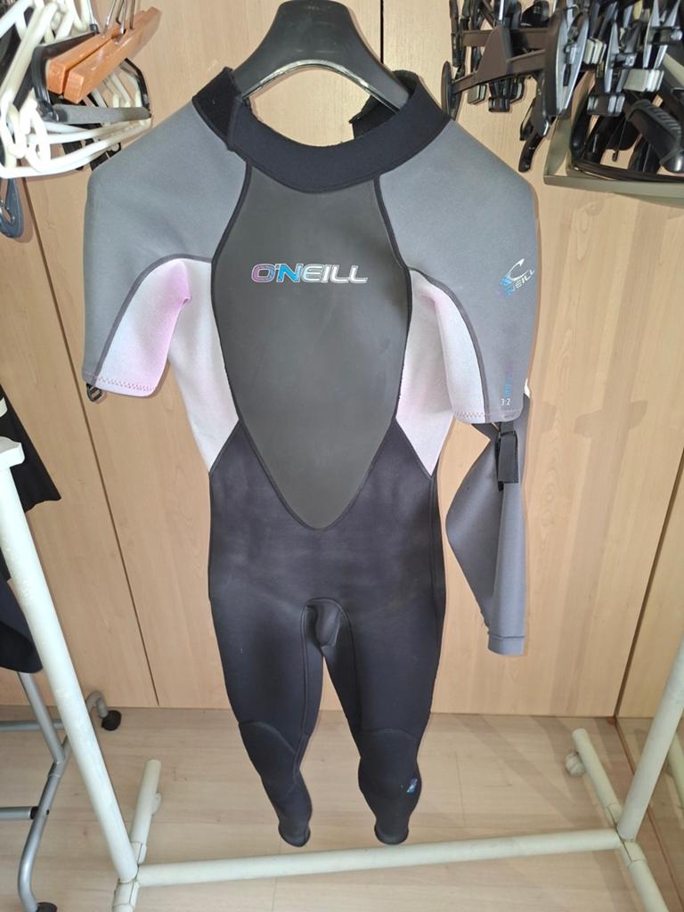 La combinaison longue O'Neill pour femme taille 40 est en so, Enlèvement, Utilisé, O´Neill, Femme