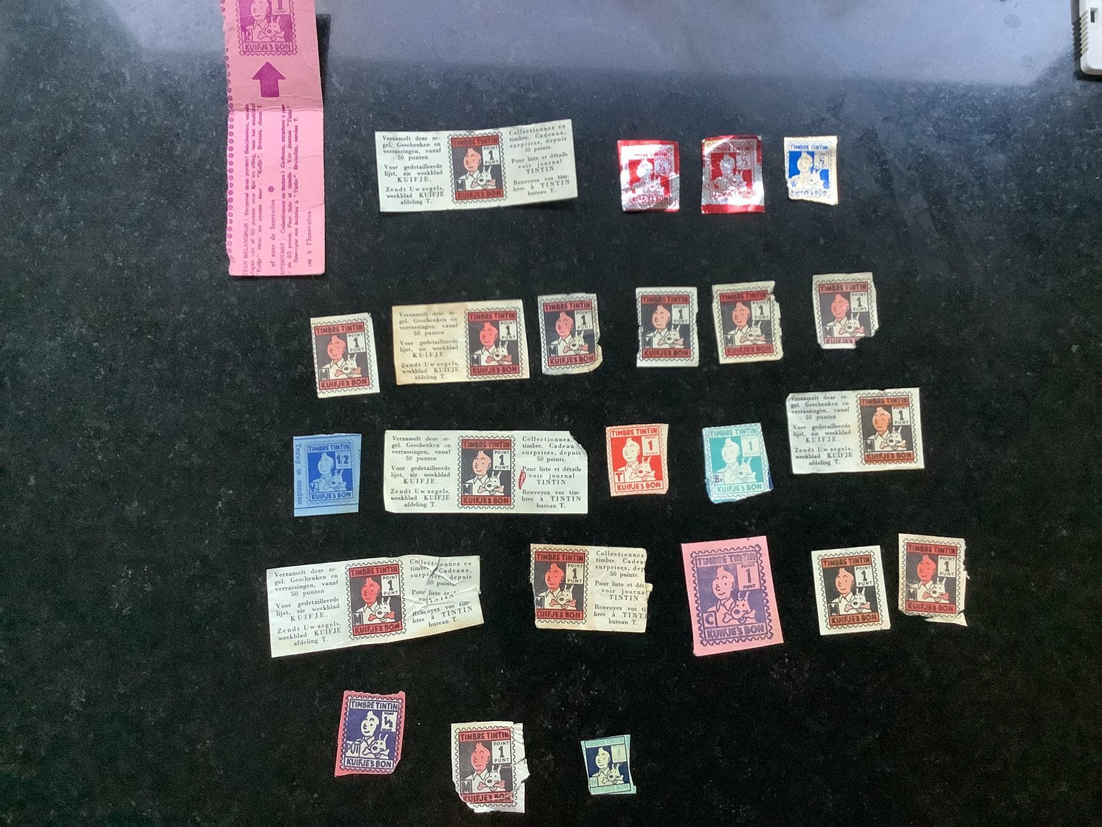 Lot de 24 timbres/points de Tintin, Enlèvement ou Envoi, Tintin