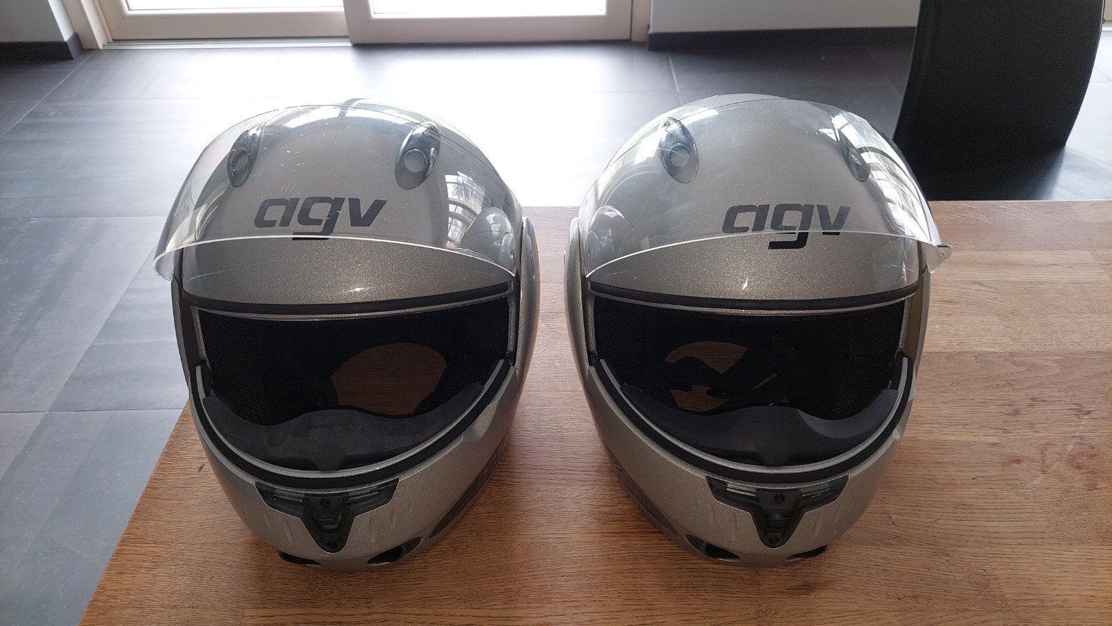 Motorhelmen, Femmes, Seconde main, L, Enlèvement