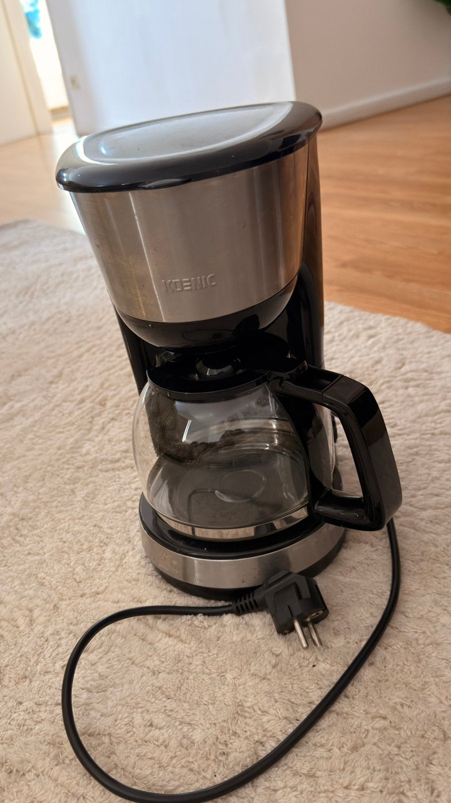 Koffiemachine Koenic – Werkt perfect, Ophalen of Verzenden, Zo goed als nieuw, Koffiekan