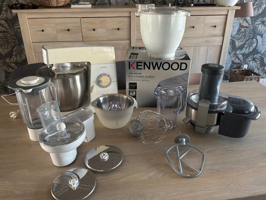 Kenwood Major, Elektronische apparatuur, Keukenmixers, Zo goed als nieuw, 4 liter of meer, 3 snelheden of meer, Vaatwasserbestendig