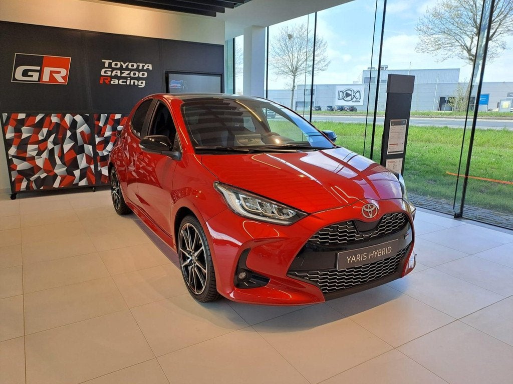 Toyota Yaris 1.5 VVT-i Hybrid 96kW GR Sport e-CVT, Autos, Neuf, Electronic Stability Program (ESP), 1145 kg, Entreprise