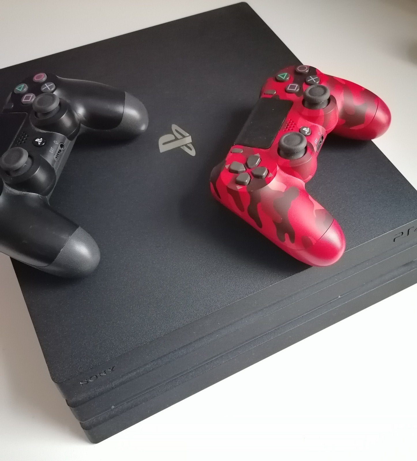 PS4 pro 2 manettes, Consoles de jeu & Jeux vidéo, Enlèvement ou Envoi, Pro