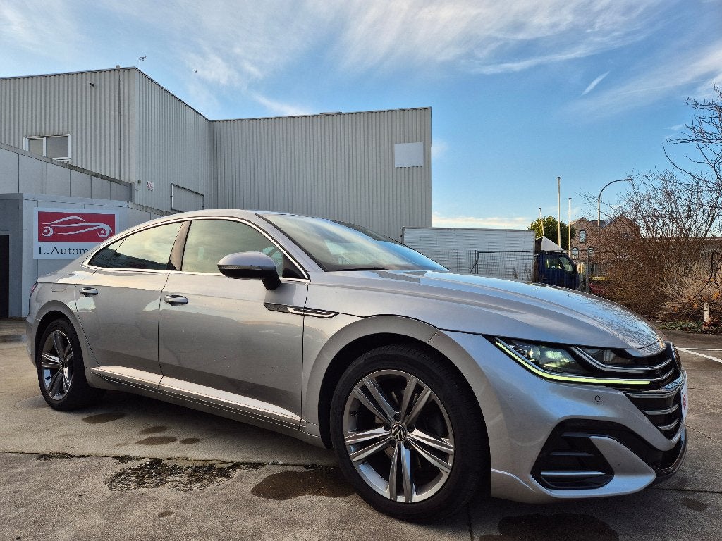 Volkswagen Arteon 1.4 / R-LINE / PHEV eHYBRID / DSG !, Auto's, Automaat, Arteon, 4 cilinders, Parkeerassistent