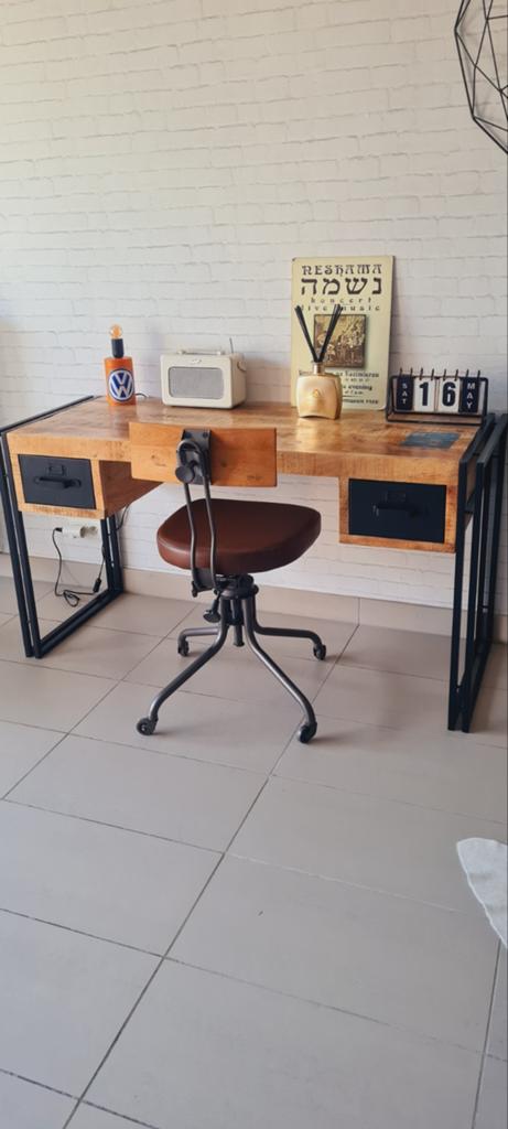 Prachtig Vintage bureau met stoel, Huis en Inrichting, Bureaus, Vintage, Hout, Ophalen