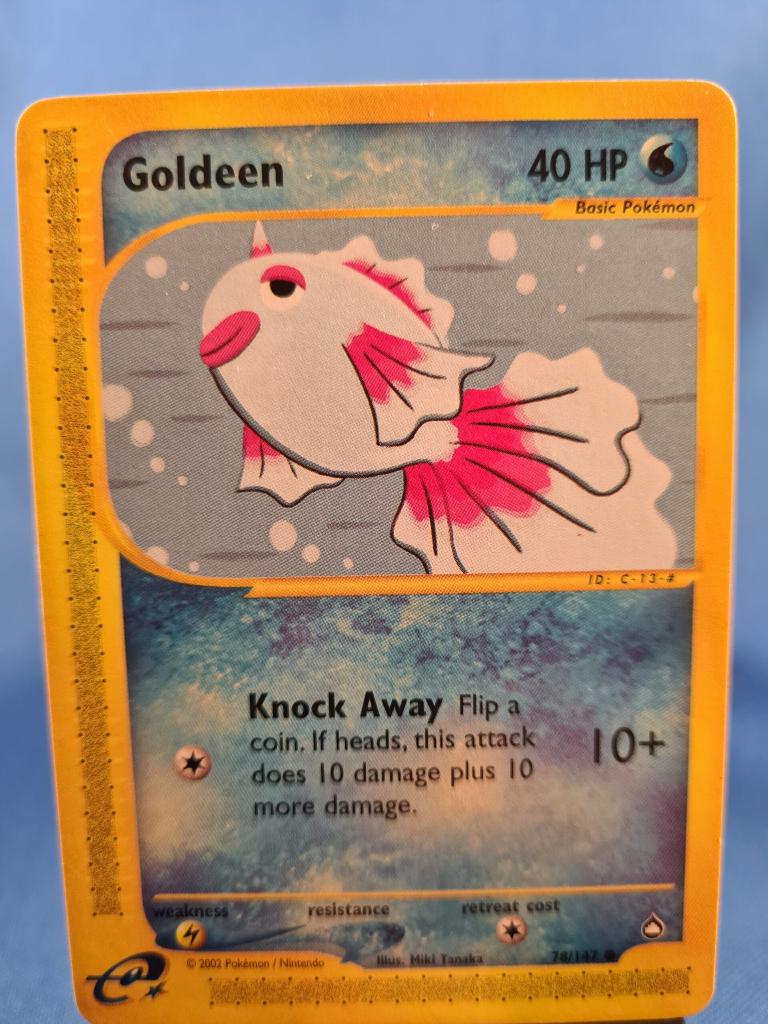 Goldeen 78/147 - Aquapolis, Hobby en Vrije tijd, Verzamelkaartspellen | Pokémon, Verzenden, Gebruikt