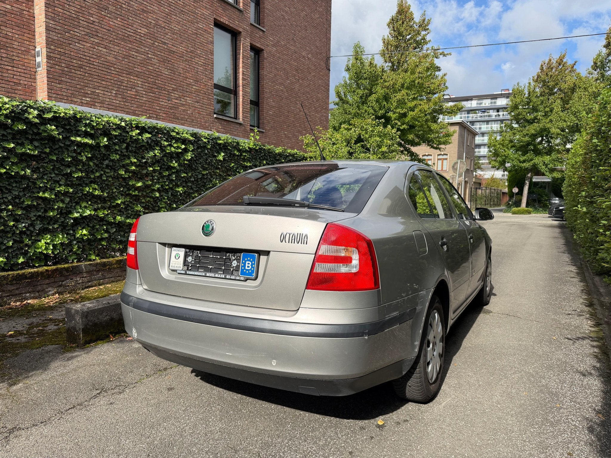Skoda Octavia 1.4 essence avec SEULEMENT 71.000KM ! - GARANT, 80 ch, Achat, Entreprise, ABS