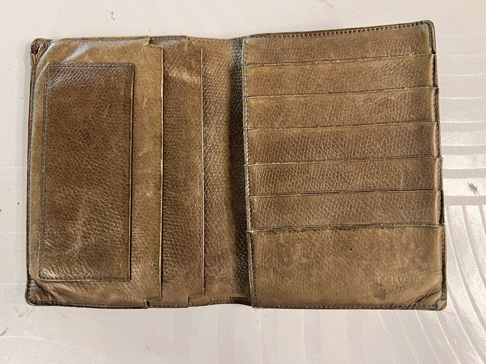 TAUPE LEREN PORTEMONNEE VAN DELVAUX - VINTAGE, Ophalen of Verzenden, Zo goed als nieuw