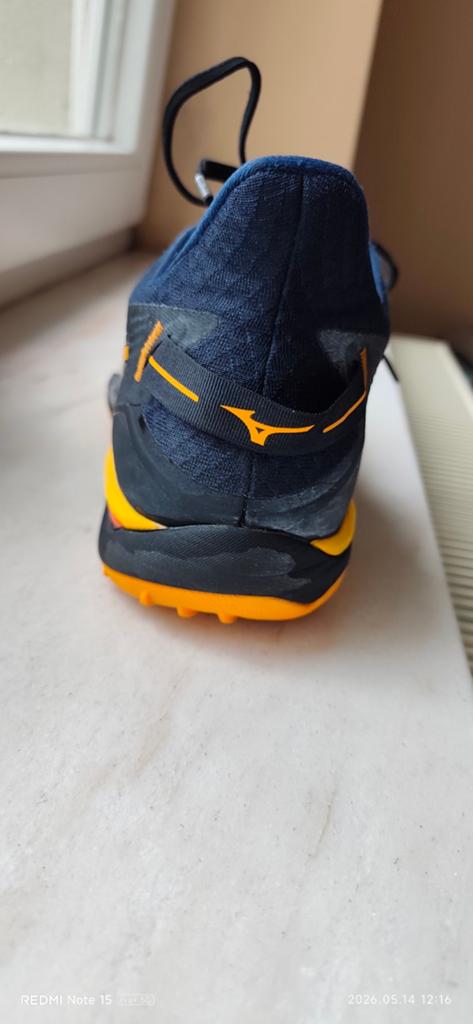 Mizuno 42 veldhockeyschoenen, Sport en Fitness, Hockey, Ophalen, Schoenen