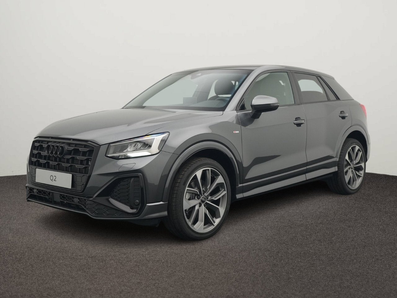 Audi Q2 Audi Q2  Prestige Edition 35 TFSI  110(150) kW(pk) S, Auto's, Q2, SUV of Terreinwagen, Zilver of Grijs, Adaptive Cruise Control