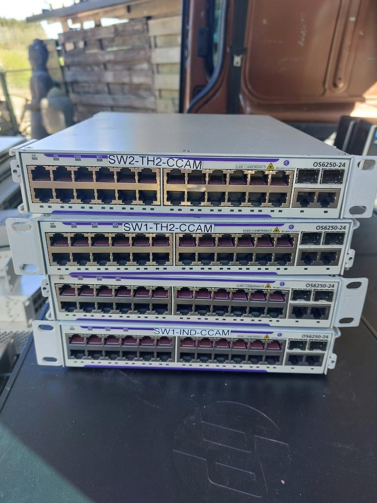4 omniswitch série os6250-24, Computers en Software, Netwerk switches