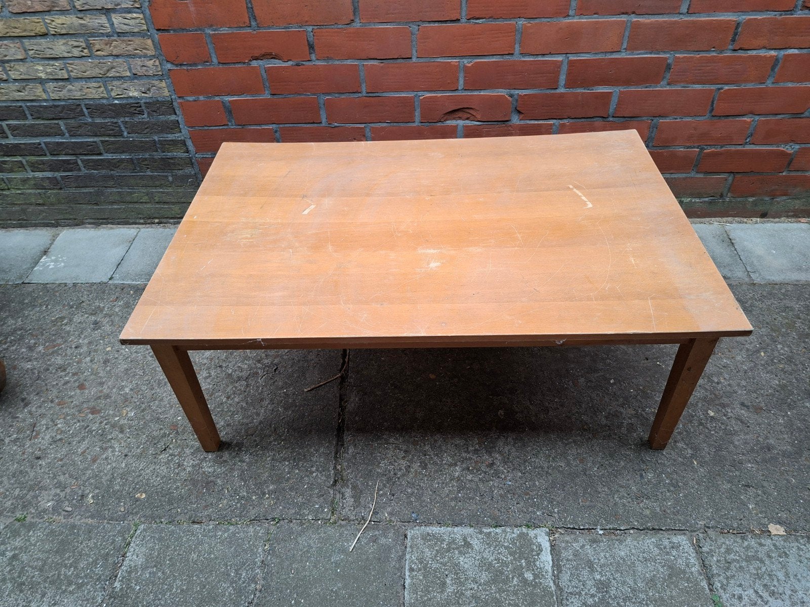 Salontafel, Ophalen