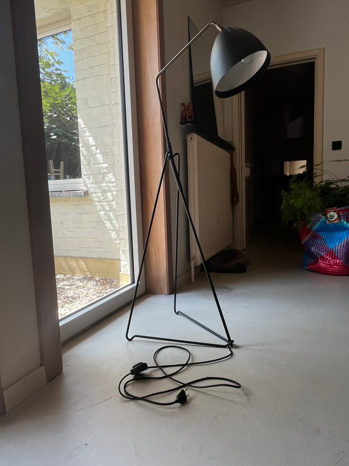 Zwarte staan lamp zweeds design Jenny Back, Scandinavisch design, Enlèvement, 100 à 150 cm, Métal
