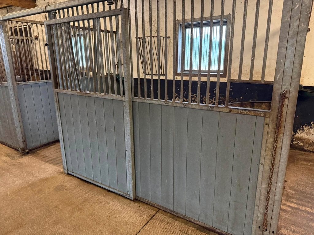 Paardenstalwanden te koop, Ophalen, Gebruikt