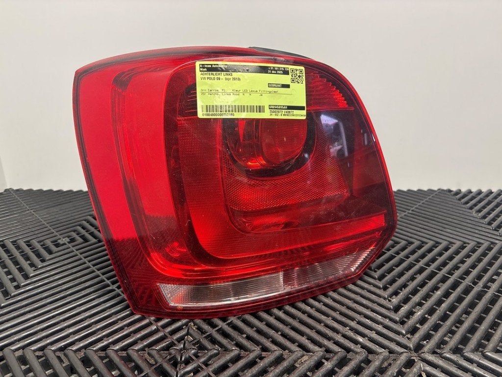 FEU ARRIÈRE GAUCHE Volkswagen Polo V (6R) (|6R0945095AH|), Autos : Pièces & Accessoires, Volkswagen, Volkswagen AG, Utilisé, Kundenbetreuung@volkswagen.de
