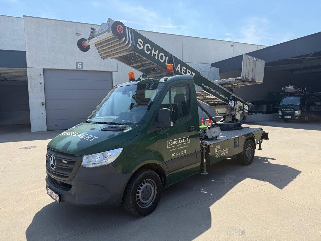 Böcker ladderlift hybrid op Mercedes Sprinter - 2019, Bricolage & Construction, Échelles & Escaliers, Utilisé, Échelle, 4 mètres ou plus