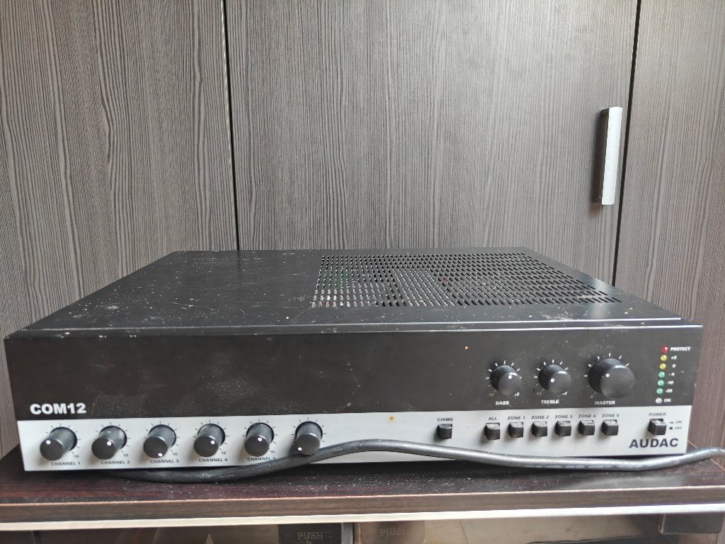AUDAC COM12 OMROEPVERSTERKER 120W 100V, Audio, Tv en Foto, Versterkers en Ontvangers, Gebruikt, 120 watt of meer, Overige merken