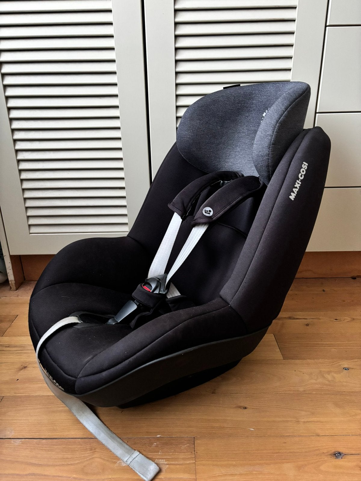 Autostoel Pearl + basis, Kinderen en Baby's, Autostoeltjes, Ophalen, Zo goed als nieuw, Isofix