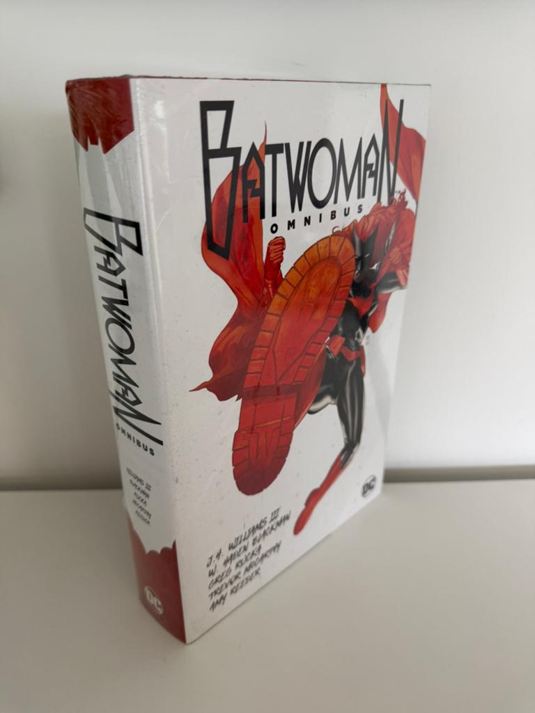 DC comics Batwoman Williams Omnibus HC SEALED, Ophalen of Verzenden, Zo goed als nieuw