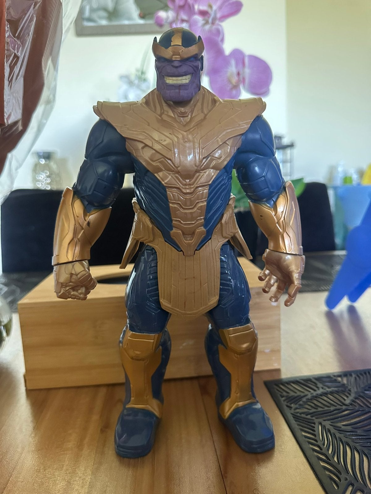 Figurine Thanos avengers, Enlèvement, Utilisé