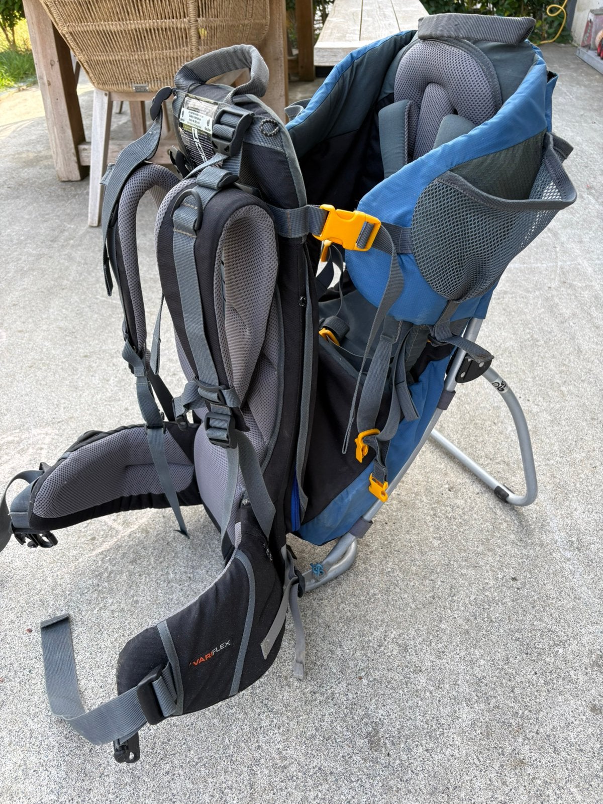 Sac porte bébé randonnée Deuter, Enfants & Bébés, Autres marques, Porte-bébé, Enlèvement, Utilisé