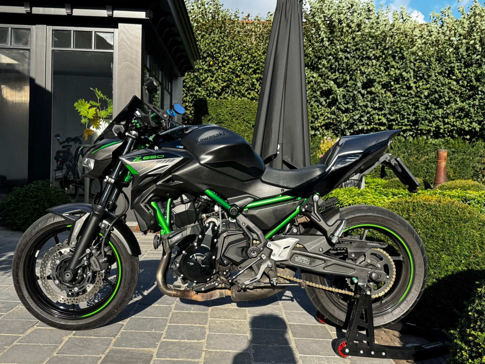 Kawasaki Z650 2023 « Pack performance » (A2), Particulier, ABS