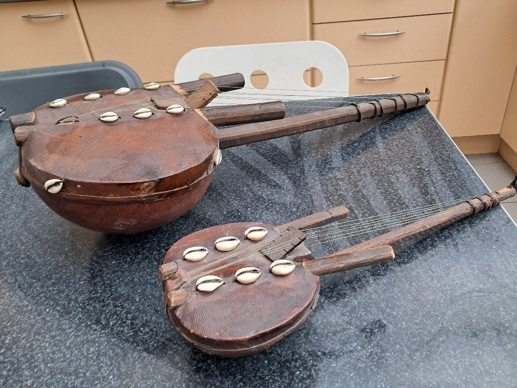 Snaar instrument muziek West Afrika hout 48 of 73 cm, kora, Musique & Instruments, Instruments à corde | Autre, Enlèvement ou Envoi