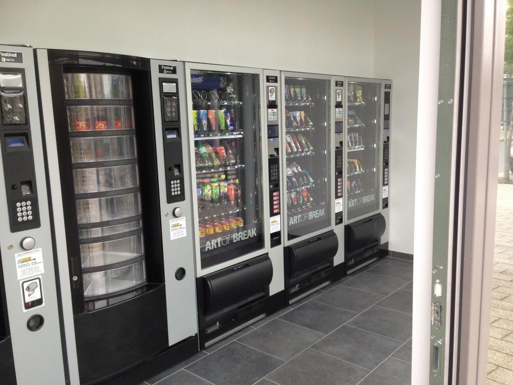 Drank en snoepautomaat, Ophalen, Zo goed als nieuw