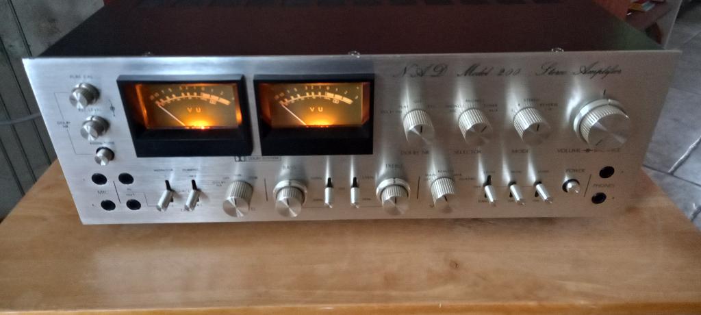 EN MODEL 200, Refurbished, 60 tot 120 watt, Stereo, Ophalen