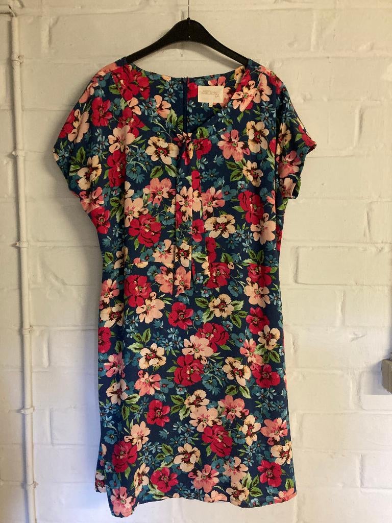 Gebloemd zomerkleed, Comme ça, 44 gevoerd, achteraan rits, Kleding | Dames, Maat 42/44 (L), Zo goed als nieuw, Roze, Comme ça