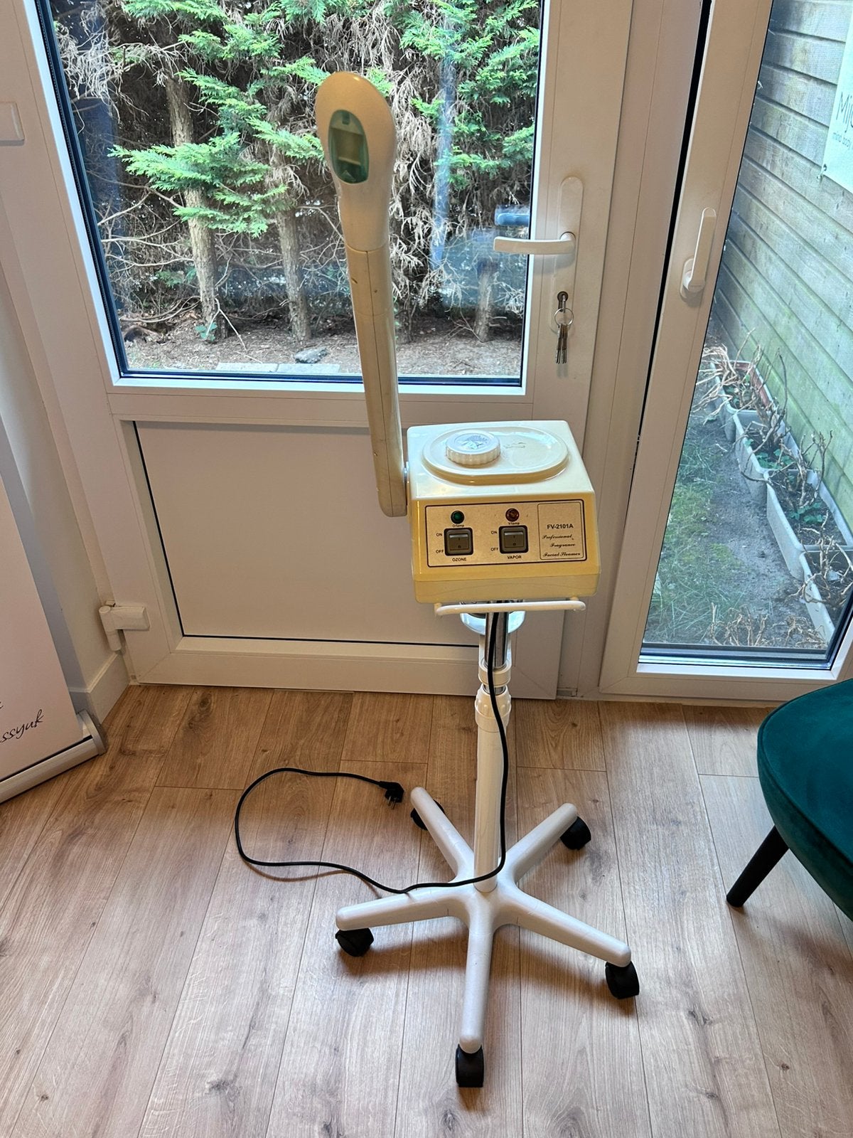 Vapozone voor professioneel gebruik, Elektronische apparatuur, Persoonlijke Verzorgingsapparatuur, Zo goed als nieuw, Ophalen