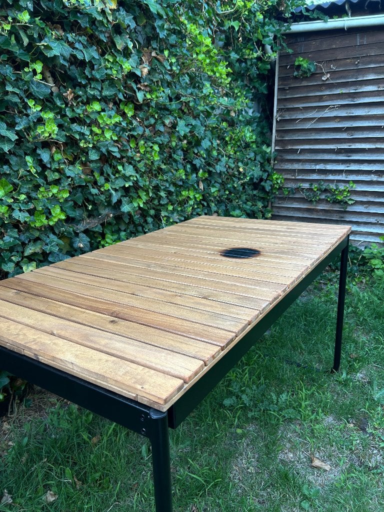 Tuintafel, Tuin en Terras, Tuintafels, Zo goed als nieuw, Rechthoekig, Hout, Ophalen