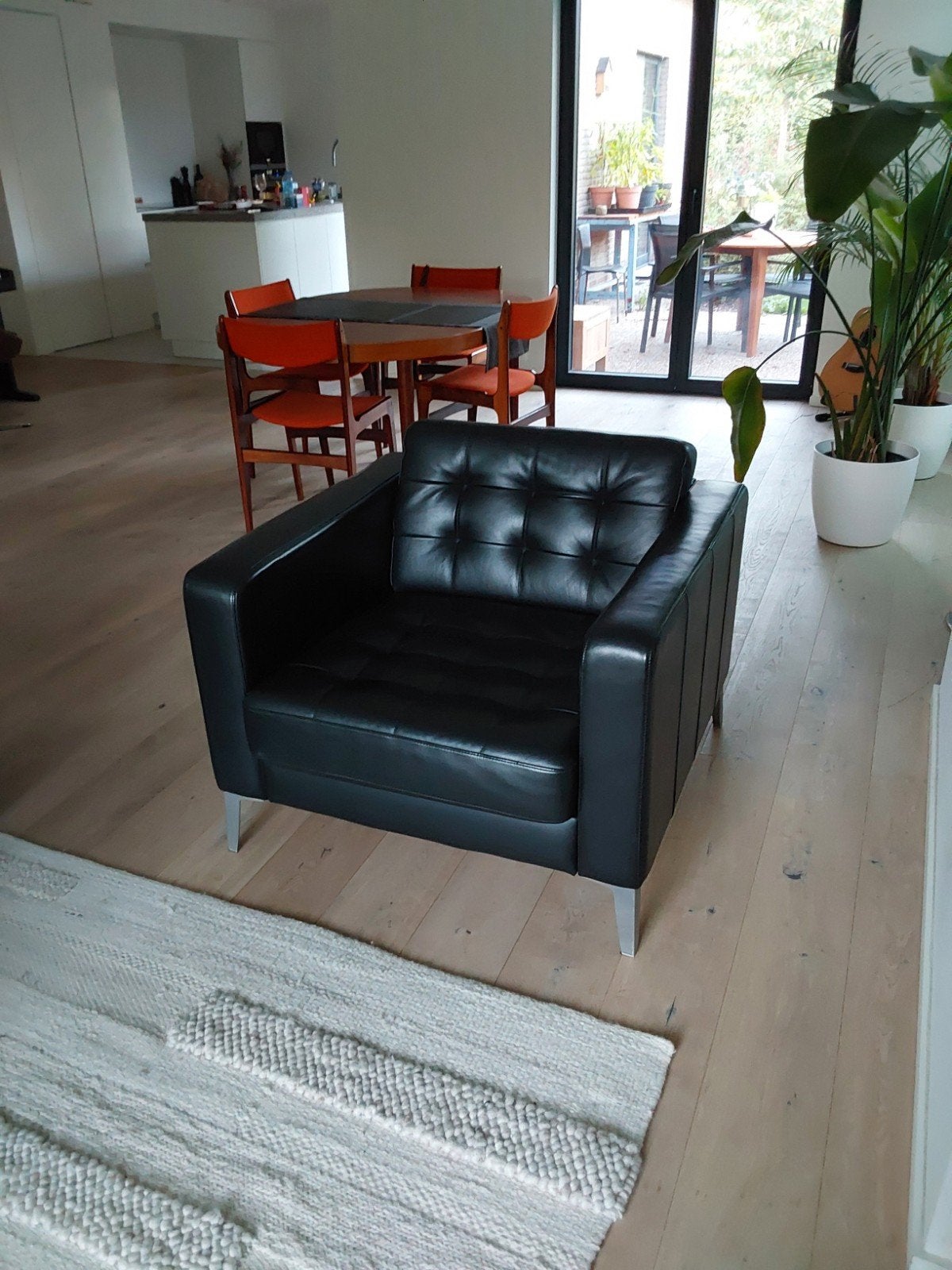 IKEA Landskrona zetel, Ophalen