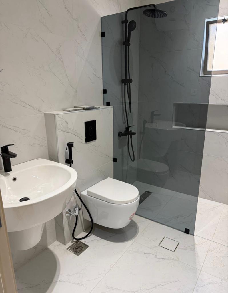 Renovatiewerkzaamheden van a tot z 0492363428, Ophalen of Verzenden, Zo goed als nieuw