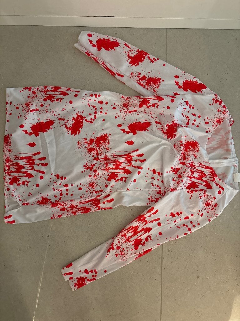 Verkleedkledij halloween, Ophalen
