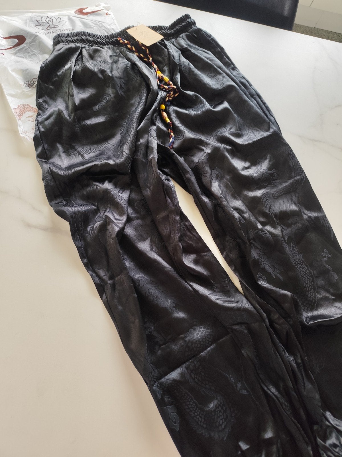 Zwarte en witte losse broek. 100 % polyester. NIEUW., Enlèvement