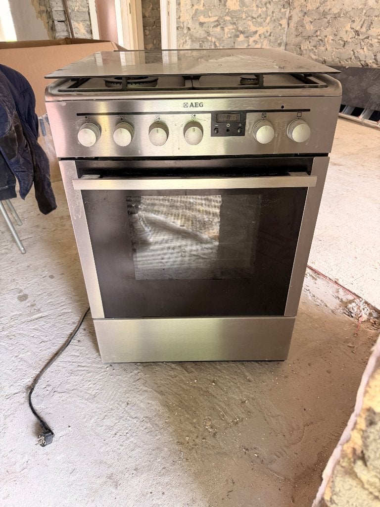 Gasfornuis AEG, Ophalen, Gebruikt, 60 cm of meer, 4 kookzones