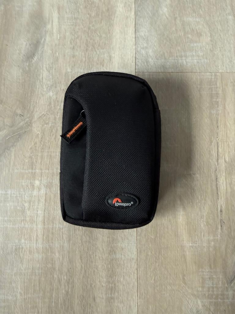 Etui Lowepro pour appareil photo de poche, Audio, Tv en Foto, Foto | Cameratassen, Ophalen of Verzenden, Zo goed als nieuw, Overige typen